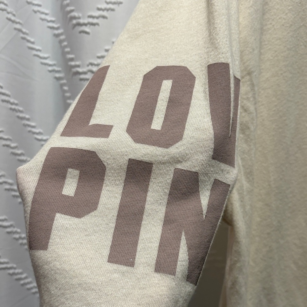 PINK Victoria's Secret 3/4 sleeve top - Picture 4 of 5